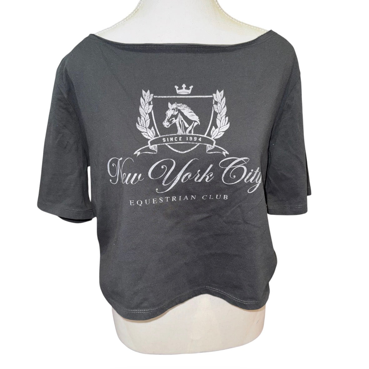 Off the shoulder tee